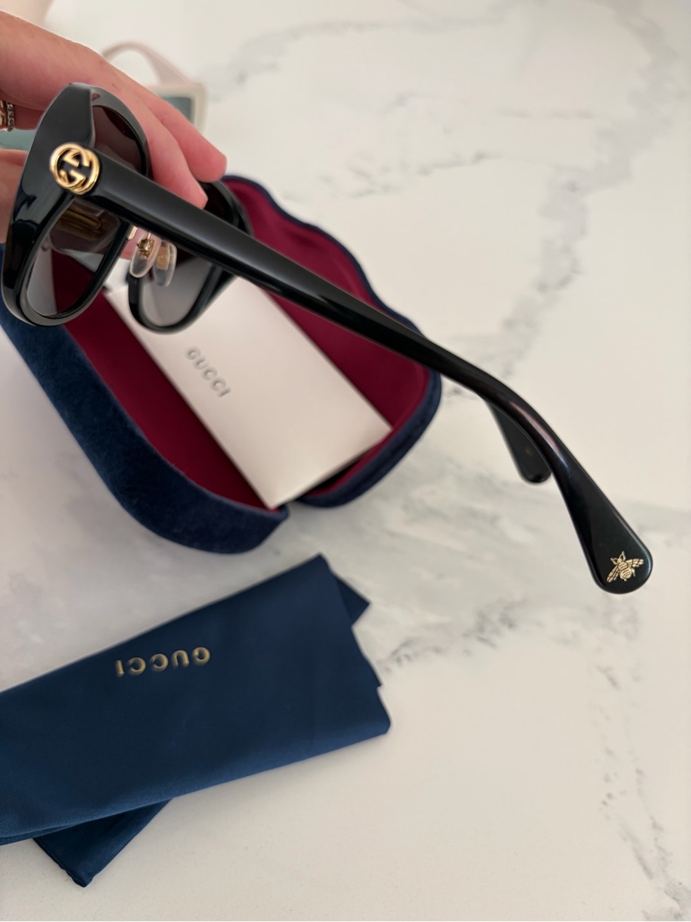 Gucci Women's Black Oversized Square Sunglasses with Dark Gradient Lenses - Picture 4 of 5